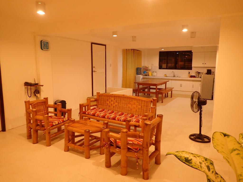 Aozora Seaside Mactan Hotell Lapu-Lapu City Exteriör bild
