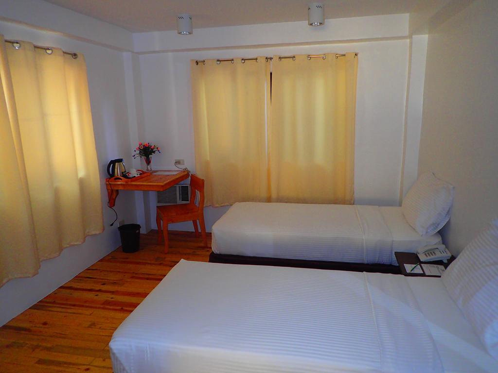 Aozora Seaside Mactan Hotell Lapu-Lapu City Exteriör bild