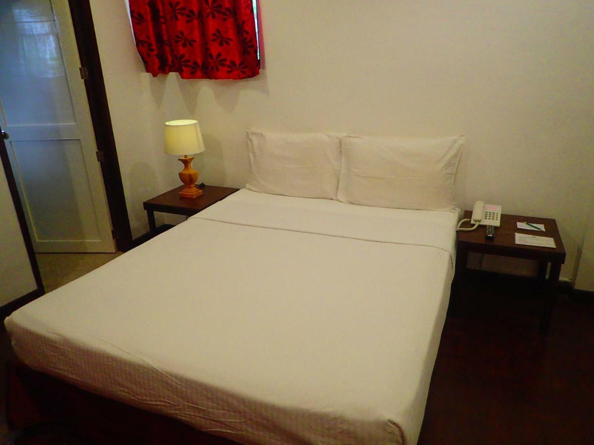 Aozora Seaside Mactan Hotell Lapu-Lapu City Exteriör bild