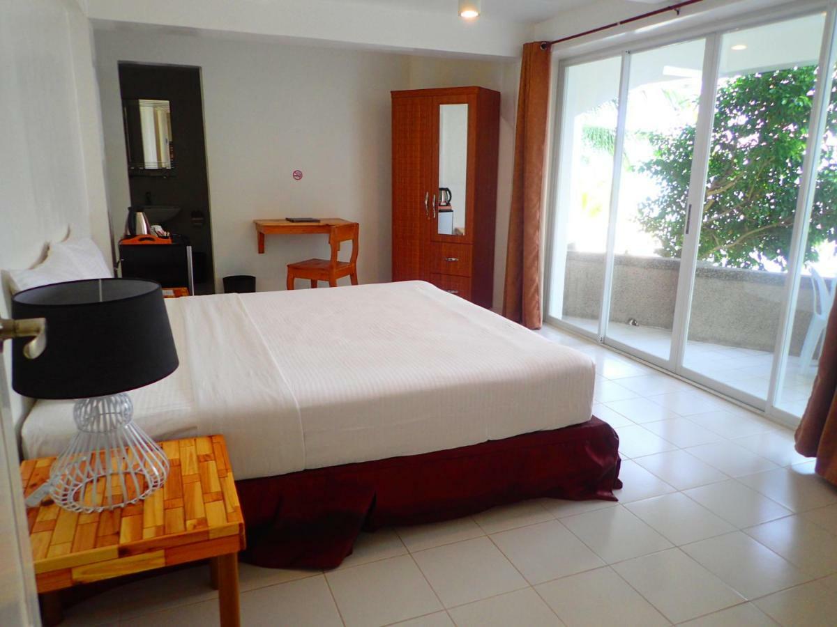 Aozora Seaside Mactan Hotell Lapu-Lapu City Exteriör bild