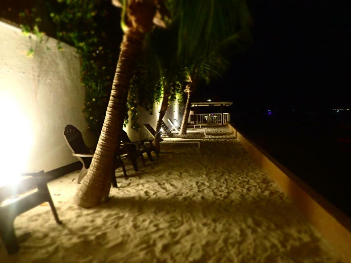 Aozora Seaside Mactan Hotell Lapu-Lapu City Exteriör bild