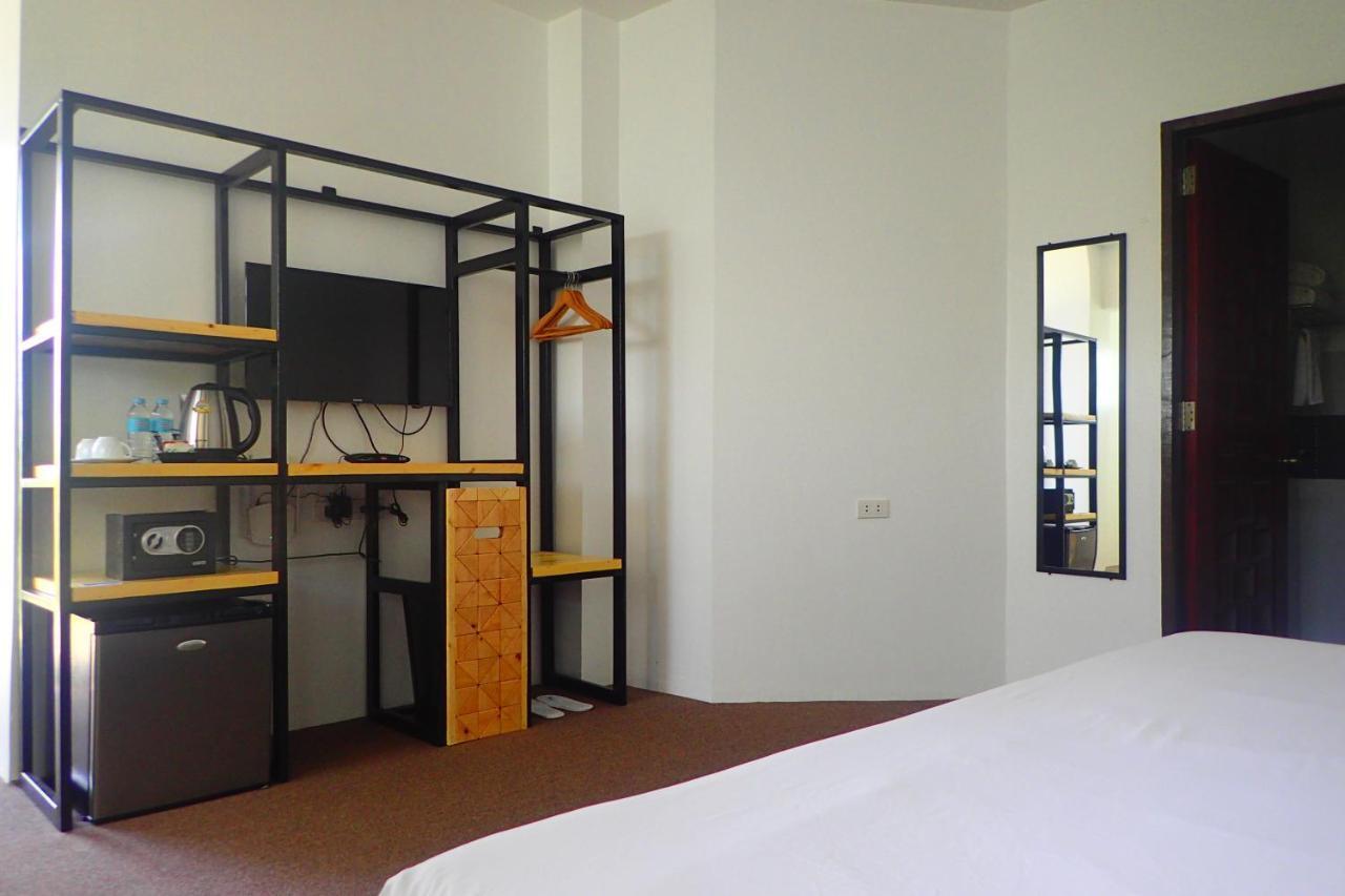 Aozora Seaside Mactan Hotell Lapu-Lapu City Exteriör bild